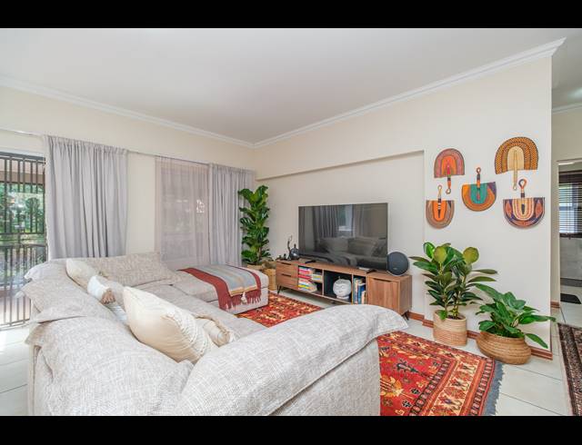 2 BEDROOM APARTMENT FOR SALE IN SAXONWOLD